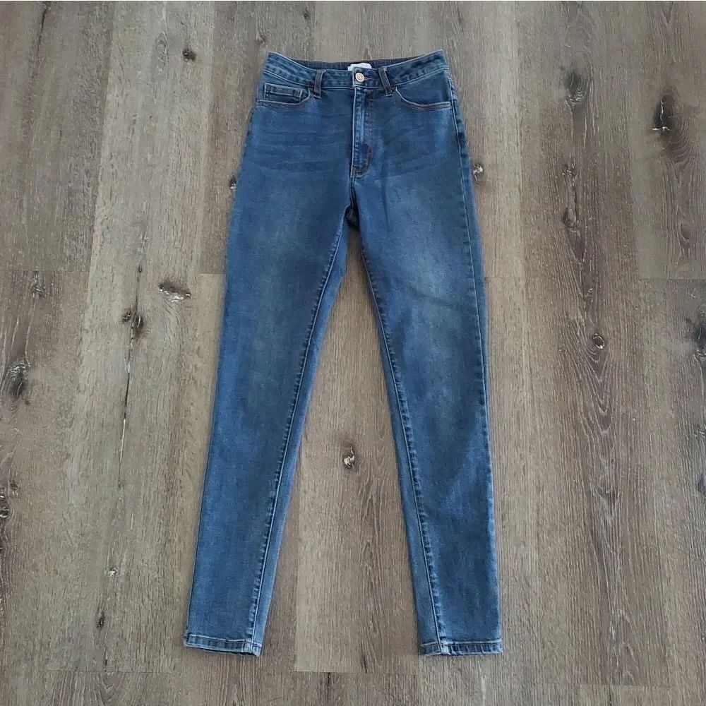Forever 21 High-Rise Skinny Jeans Size 26